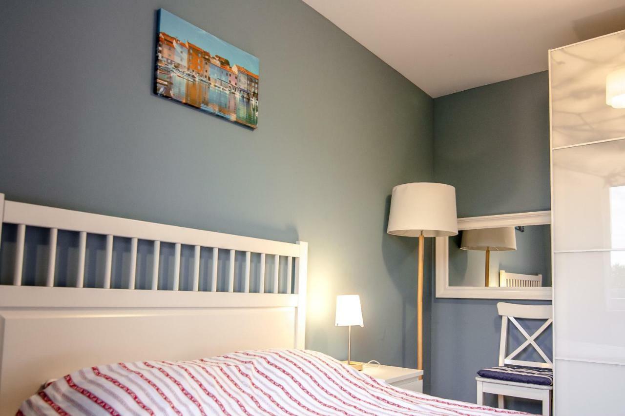 Apartament Kapitanski Bursztynowe Komnaty Darlowko Ngoại thất bức ảnh